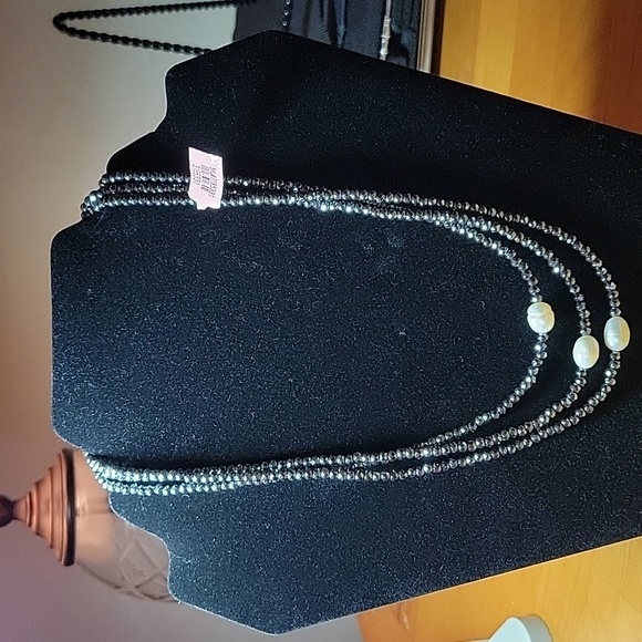 Hematite, Freshwater Pearl beads Necklace NWT - Picture 3 of 4